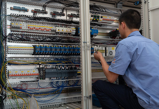 鋰電混合機的維護(hù)過程